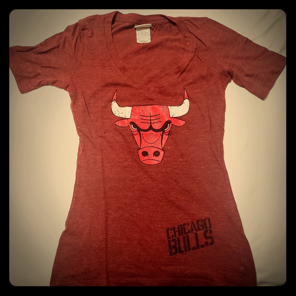 T-shirt... BULLS